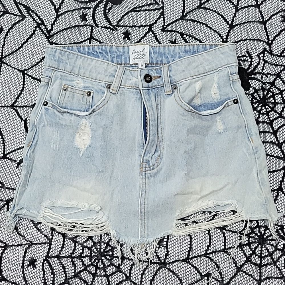 Raise by Wild Light Blue Jean Denim Distressed Skirt Juniors Size 6